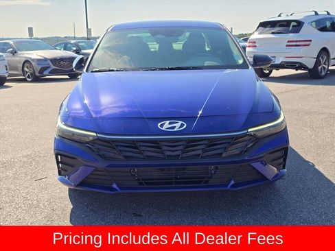 Used 2025 Hyundai Elantra SEL FWD image 8