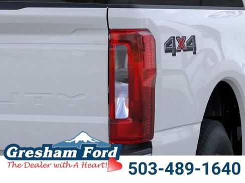 New 2026 Ford F250 XL w/ XL Chrome Package image 24
