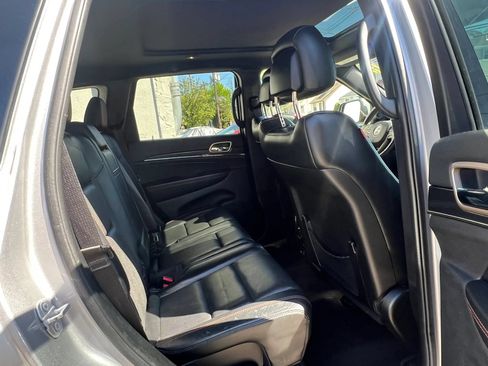 Used 2016 Jeep Grand Cherokee Limited 75th Anniversary AWD/4WD image 30