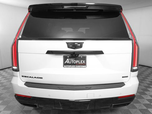 Used 2026 Cadillac Escalade Platinum Luxury w/ LPO, Floor Liner Package AWD/4WD image 6