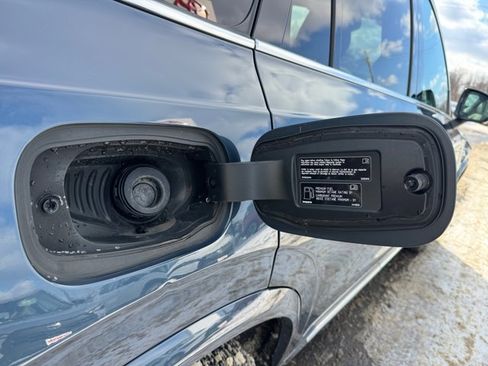 Used 2021 Volvo XC90 T6 Inscription w/ Lounge Package image 17