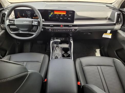New 2026 Kia Sorento S w/ S Panoramic Sunroof Package FWD image 16