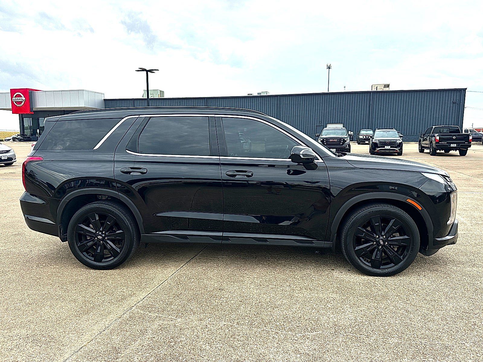 Used 2025 Hyundai Palisade XRT FWD image 9