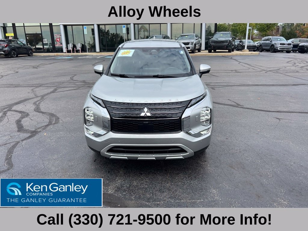 Used 2023 Mitsubishi Outlander SE AWD/4WD image 4