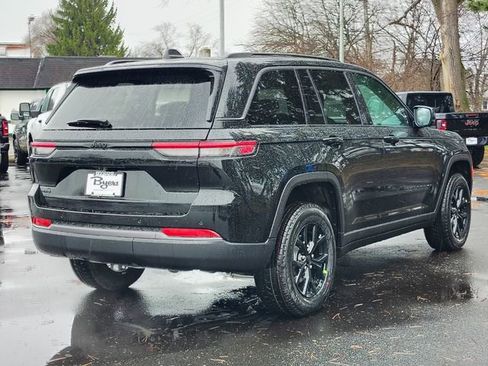 New 2026 Jeep Grand Cherokee Altitude AWD/4WD image 3