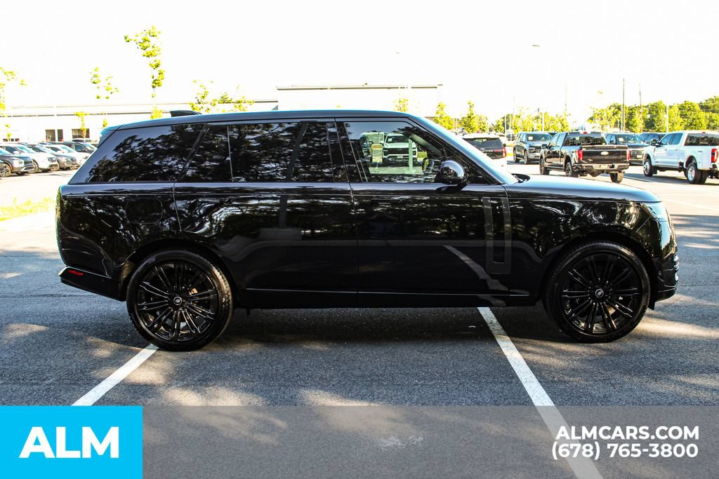 Used 2025 Land Rover Range Rover Long Wheelbase SE AWD/4WD image 8