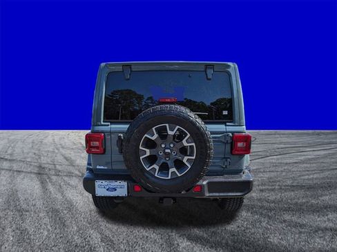 Used 2024 Jeep Wrangler Unlimited Sahara AWD/4WD image 5