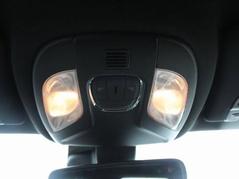 Used 2024 Jeep Compass Limited image 28