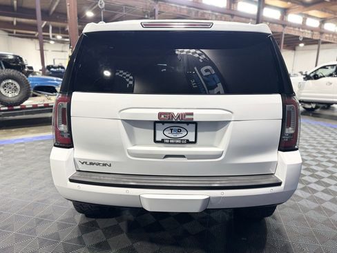 Used 2019 GMC Yukon SLE w/ HD Trailering Package image 4