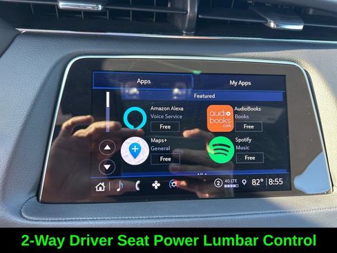 Used 2023 Cadillac XT4 Luxury w/ Cold Weather Package FWD image 39