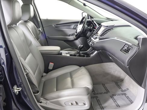 Used 2018 Chevrolet Impala LT image 30