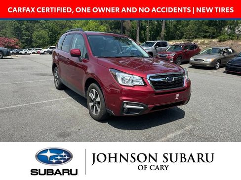 Used 2018 Subaru Forester 2.5i Premium AWD/4WD image 1