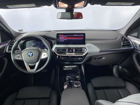 Used 2025 BMW X4 xDrive30i w/ Premium Package AWD/4WD image 2