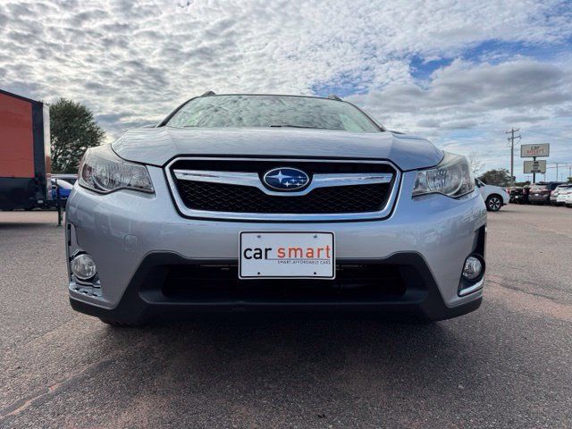 Used 2017 Subaru Crosstrek 2.0i Limited w/ Popular Package #2 AWD/4WD image 2
