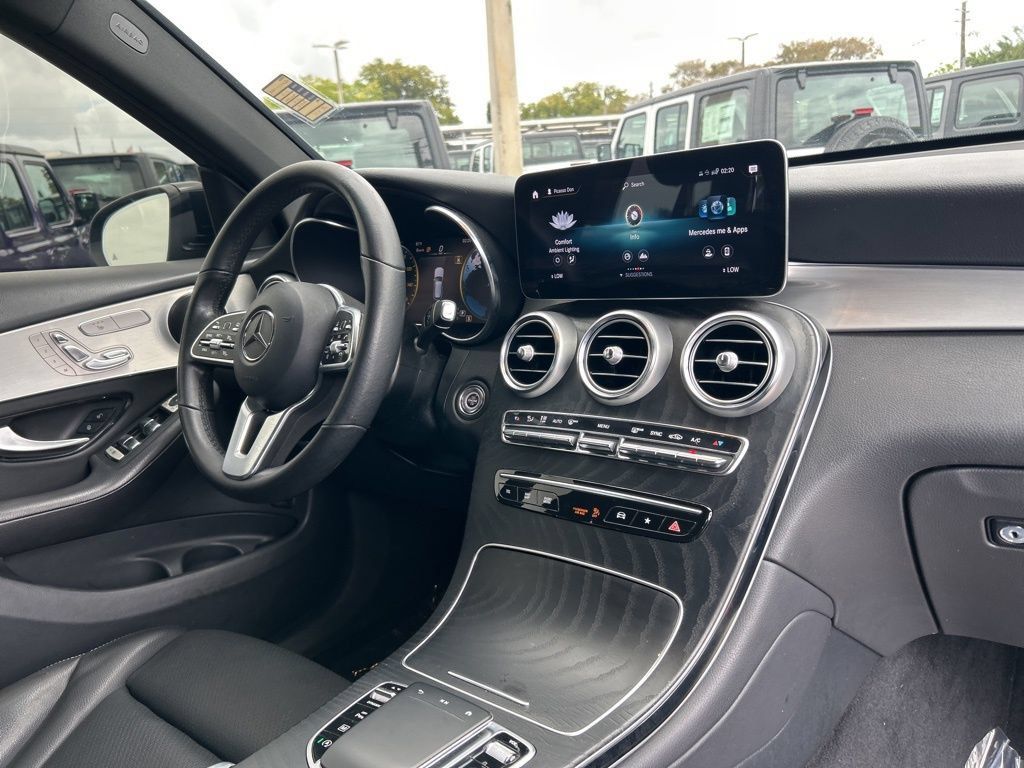 Used 2022 Mercedes-Benz GLC 300 image 24