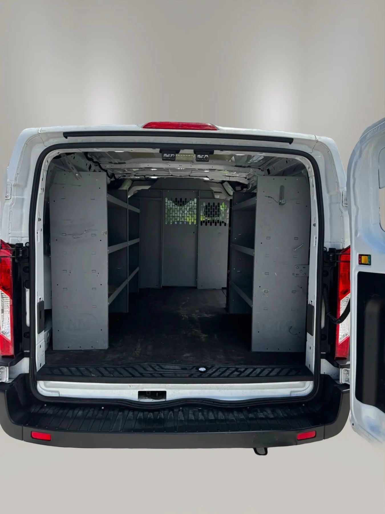 Used 2020 Ford Transit 150 Low Roof RWD image 16