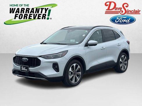 Used 2025 Ford Escape Platinum w/ Premium Technology Package FWD image 1