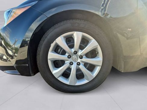 Used 2020 Toyota Corolla LE FWD image 9