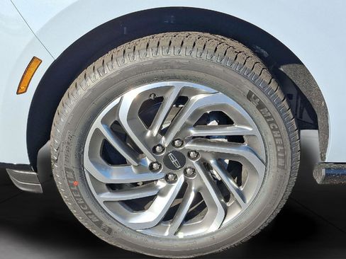 New 2025 Lincoln Navigator L Reserve image 9