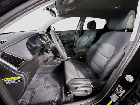 Used 2017 Hyundai Tucson SE image 21