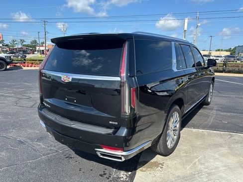 Used 2021 Cadillac Escalade ESV Premium Luxury w/ Driver Assist Tech Package AWD/4WD image 16