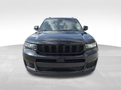 Used 2023 Jeep Grand Cherokee L Laredo AWD/4WD image 2