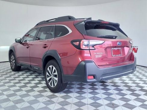 Certified 2025 Subaru Outback Premium image 2