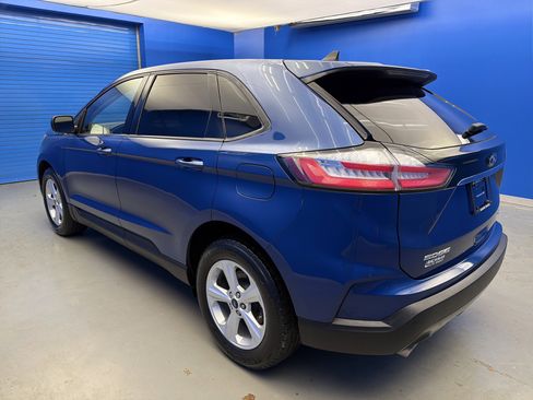 Used 2020 Ford Edge SE image 5