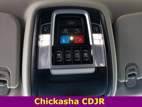 New 2025 RAM 1500 Limited w/ Trailer Tow Group image 17