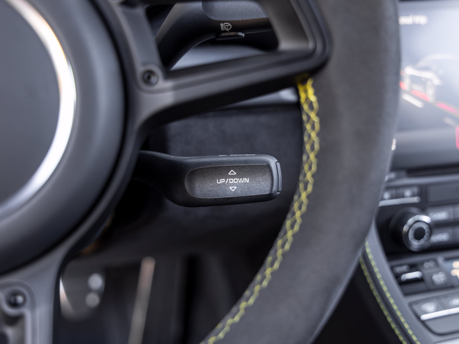 Certified 2021 Porsche 718 Cayman GT4 RWD image 39