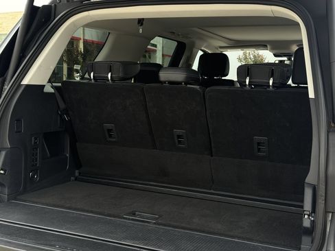 Used 2025 Ford Expedition Platinum AWD/4WD image 29