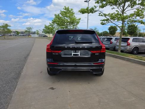 Used 2024 Volvo XC60 B5 Core w/ Protection Package AWD/4WD image 5