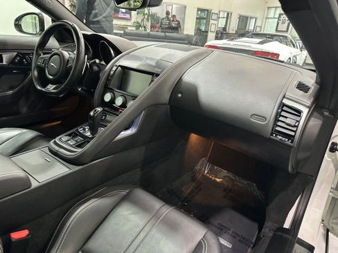 Used 2016 Jaguar F-TYPE R AWD/4WD image 43
