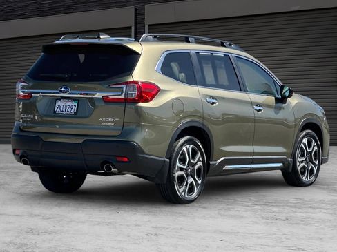 Used 2024 Subaru Ascent Touring AWD/4WD image 4