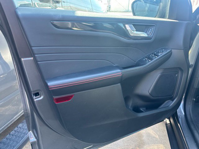 Used 2023 Ford Escape ST-Line w/ Equipment Group 301A FWD image 11