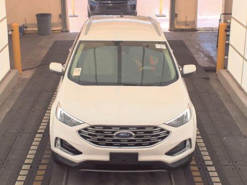 Used 2022 Ford Edge SEL w/ Convenience Package AWD/4WD image 2