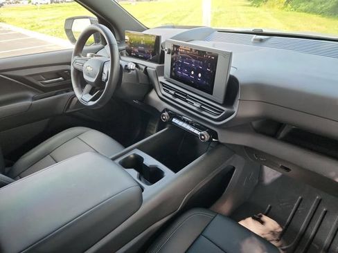 New 2024 Chevrolet Silverado EV W/T AWD/4WD image 21