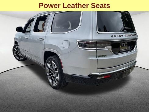 Certified 2025 Jeep Grand Wagoneer Series III AWD/4WD image 11