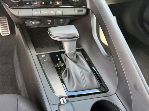 Used 2026 Hyundai Elantra Sport FWD image 18