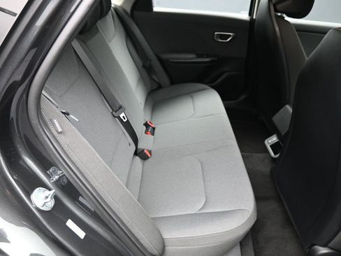 Certified 2025 Kia K4 LX image 23