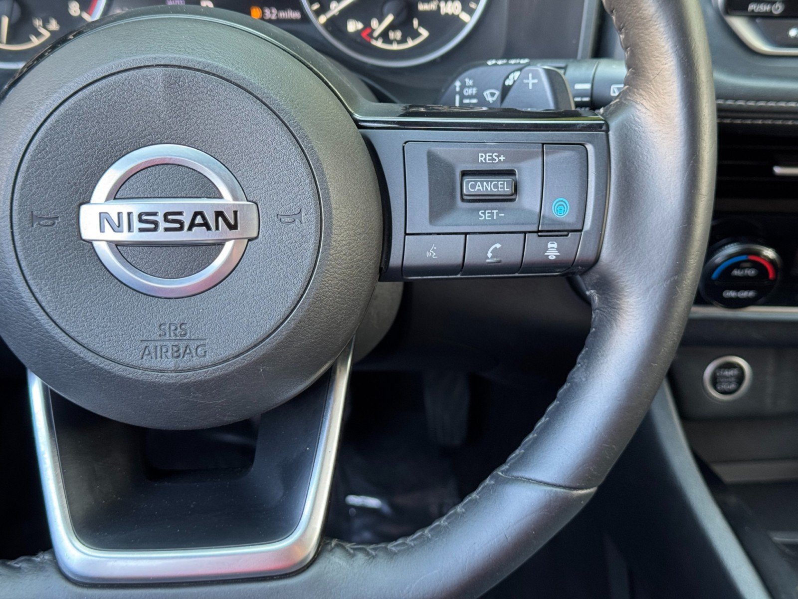 Used 2021 Nissan Rogue SV w/ Premium Package AWD/4WD image 20