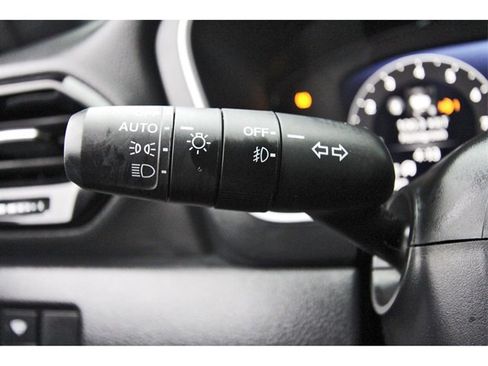 Used 2025 Honda Pilot Black Edition image 16