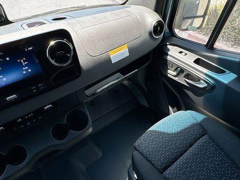 New 2025 Mercedes-Benz Sprinter 2500 image 20