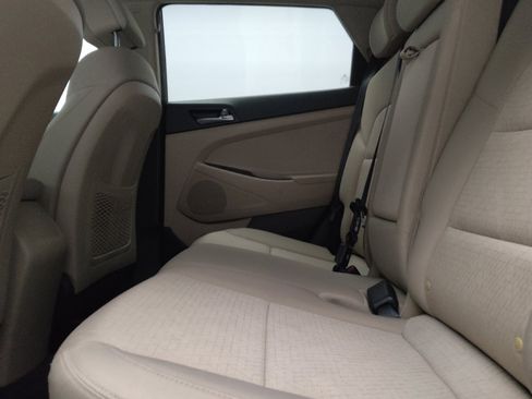 Used 2016 Hyundai Tucson SE w/ Option Group 12 FWD image 18