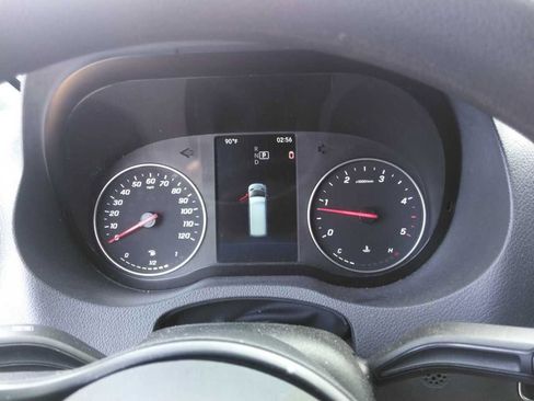 Used 2024 Mercedes-Benz Sprinter 2500 image 5