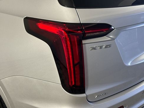 Used 2020 Cadillac XT6 Premium Luxury image 36