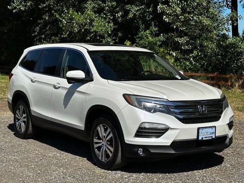 Used 2016 Honda Pilot EX-L image 2