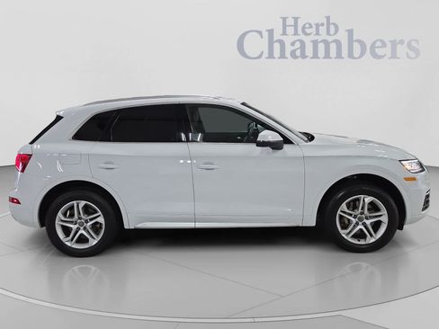 Used 2019 Audi Q5 2.0T Premium w/ Convenience Package AWD/4WD image 11