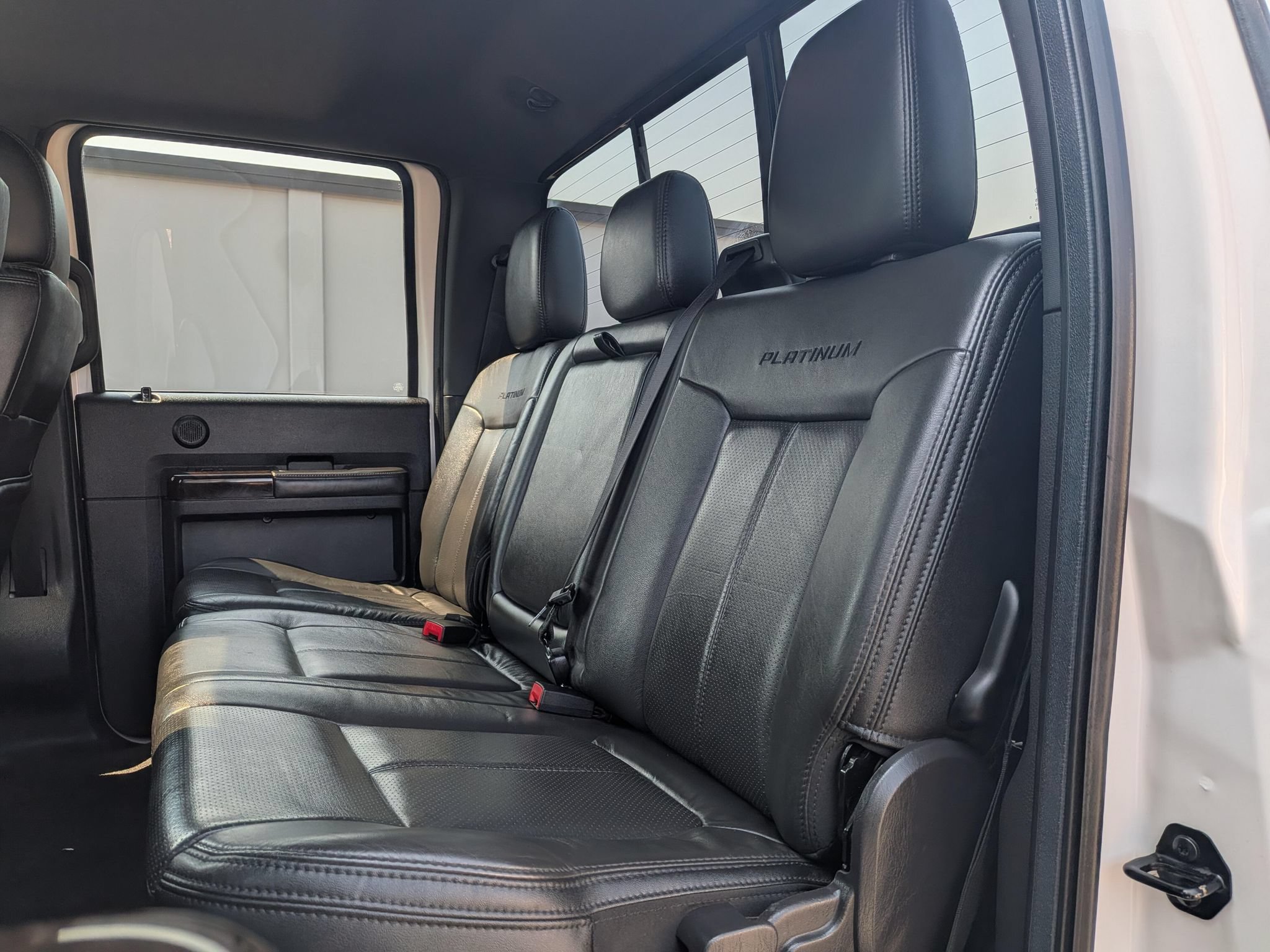 Used 2016 Ford F350 Platinum w/ Platinum Package AWD/4WD image 7