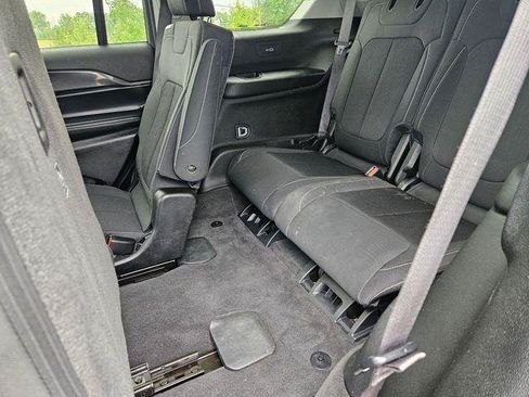 Used 2022 Jeep Grand Cherokee L Laredo w/ Luxury Tech Group I AWD/4WD image 13